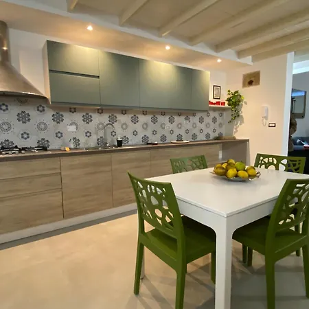 Messapia, La Casa Fra I Due Mari Apartment *